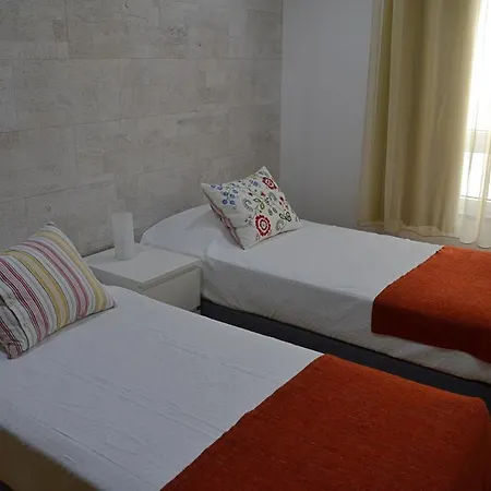 Cerca Da Vitoria 2 Apartment *